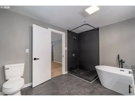 60 Seagrove Place Lincoln City OR 97367
