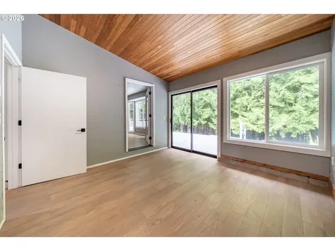 60 Seagrove Place Lincoln City OR 97367