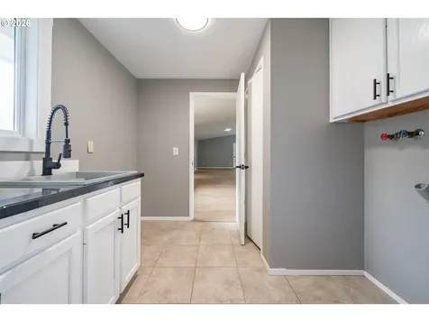60 Seagrove Place Lincoln City OR 97367