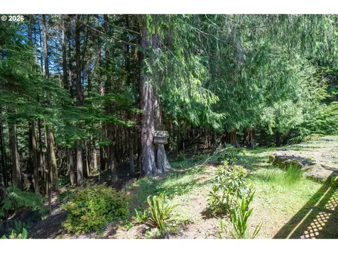 60 Seagrove Place Lincoln City OR 97367