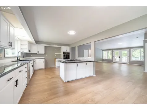 60 Seagrove Place Lincoln City OR 97367