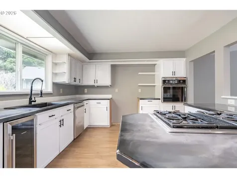 60 Seagrove Place Lincoln City OR 97367