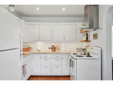 404 NE 108th Avenue Portland OR 97220