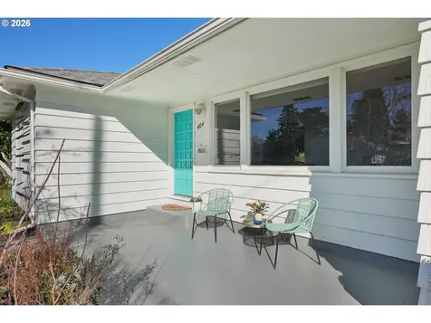 404 NE 108th Avenue Portland OR 97220