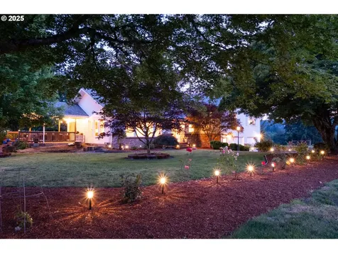 28450 Pleasant Valley Road Sweet Home OR 97386