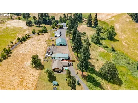 28450 Pleasant Valley Road Sweet Home OR 97386