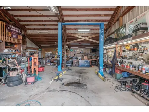 28450 Pleasant Valley Road Sweet Home OR 97386