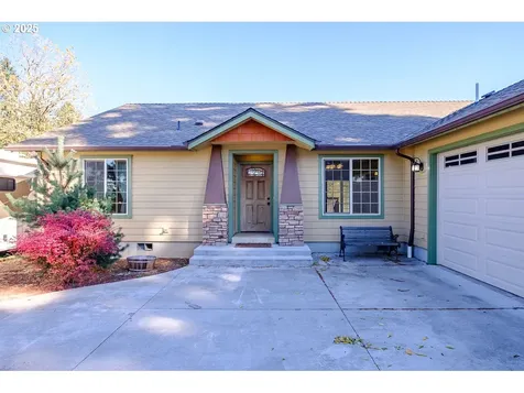 28450 Pleasant Valley Road Sweet Home OR 97386