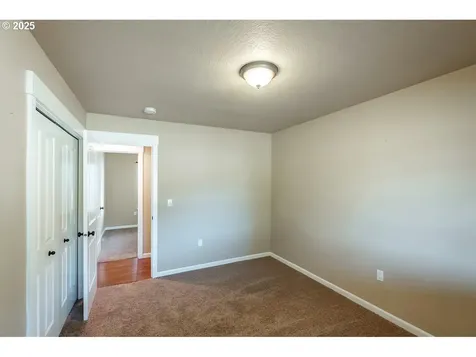 28450 Pleasant Valley Road Sweet Home OR 97386