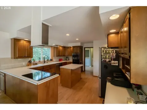 28450 Pleasant Valley Road Sweet Home OR 97386