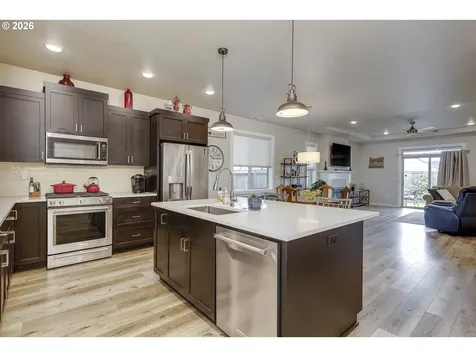 2132 NW Mcgarey Drive Mcminnville OR 97128