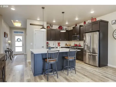 2132 NW Mcgarey Drive Mcminnville OR 97128