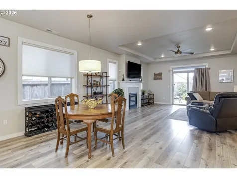 2132 NW Mcgarey Drive Mcminnville OR 97128
