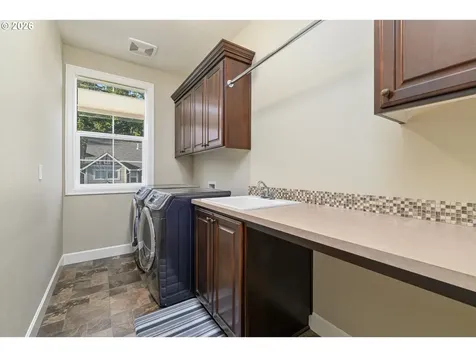 15432 NW Dominion Drive Portland OR 97229