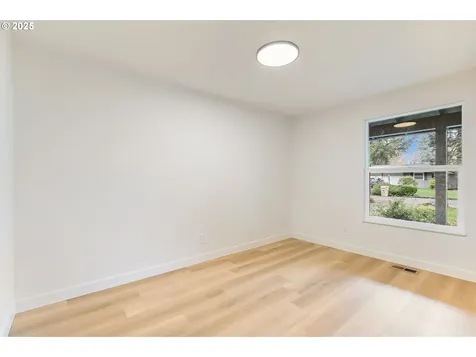 6050 Fernbrook Street Lake Oswego OR 97035