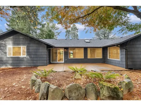 6050 Fernbrook Street Lake Oswego OR 97035