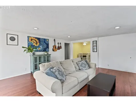 2234 Dakota Street Eugene OR 97402