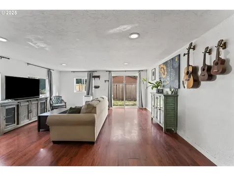 2234 Dakota Street Eugene OR 97402