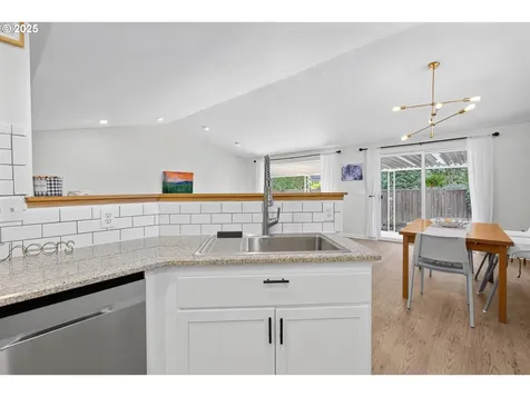 1338 Manzana Street Eugene OR 97404