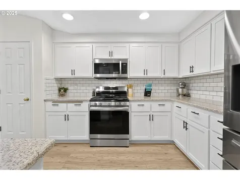 1338 Manzana Street Eugene OR 97404