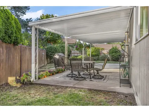 1338 Manzana Street Eugene OR 97404
