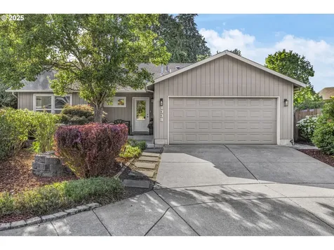 1338 Manzana Street Eugene OR 97404