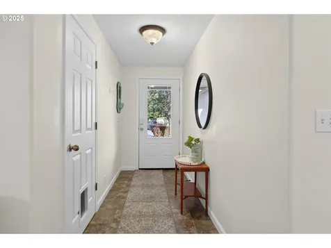 1338 Manzana Street Eugene OR 97404