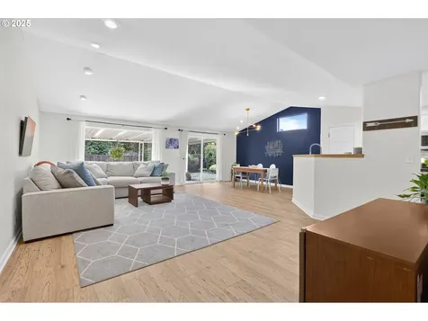 1338 Manzana Street Eugene OR 97404