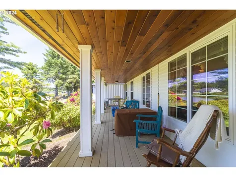 363 SE Eagle Nest Court Ocean Shores WA 98569