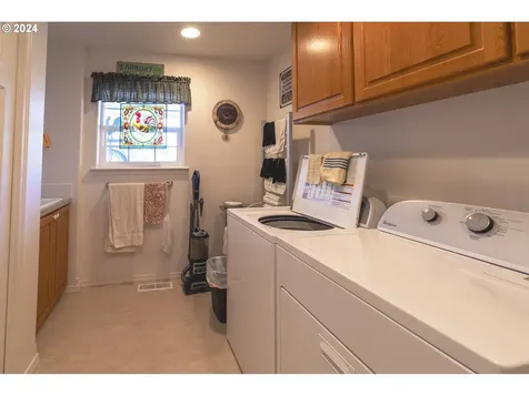 363 SE Eagle Nest Court Ocean Shores WA 98569