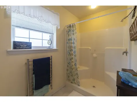 363 SE Eagle Nest Court Ocean Shores WA 98569