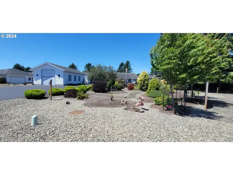 363 SE Eagle Nest Court Ocean Shores WA 98569