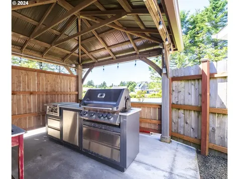 363 SE Eagle Nest Court Ocean Shores WA 98569