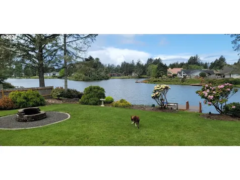 363 SE Eagle Nest Court Ocean Shores WA 98569
