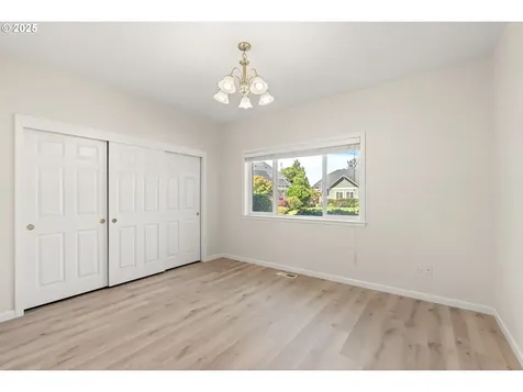3322 Street Kitts Avenue Eugene OR 97408