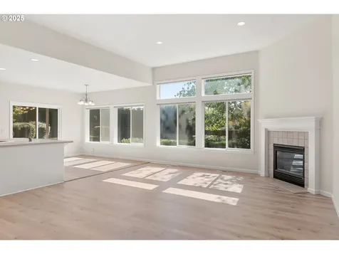 3322 Street Kitts Avenue Eugene OR 97408