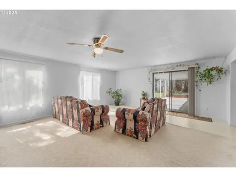 5121 Grange Road Roseburg OR 97471