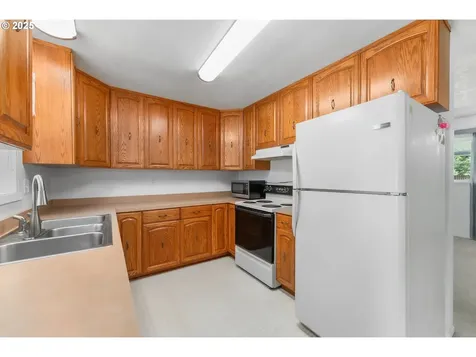5121 Grange Road Roseburg OR 97471