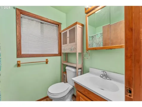 5121 Grange Road Roseburg OR 97471