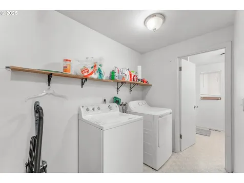 5121 Grange Road Roseburg OR 97471