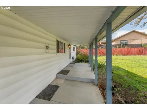5121 Grange Road Roseburg OR 97471