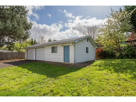 5121 Grange Road Roseburg OR 97471