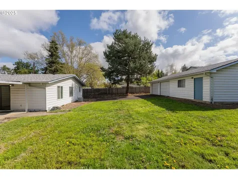 5121 Grange Road Roseburg OR 97471
