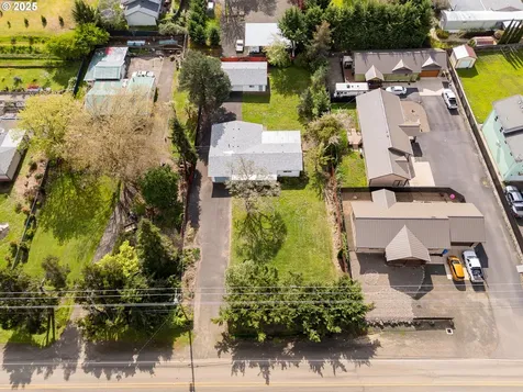5121 Grange Road Roseburg OR 97471