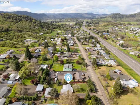 5121 Grange Road Roseburg OR 97471