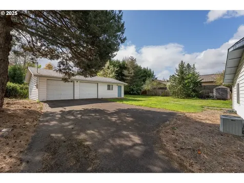 5121 Grange Road Roseburg OR 97471