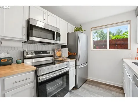2379 SE 112th Avenue Portland OR 97216