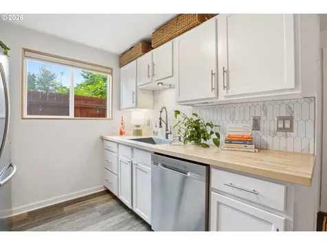 2379 SE 112th Avenue Portland OR 97216
