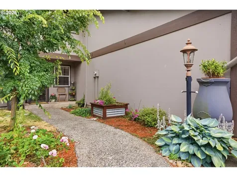 2379 SE 112th Avenue Portland OR 97216