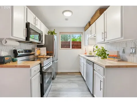 2379 SE 112th Avenue Portland OR 97216